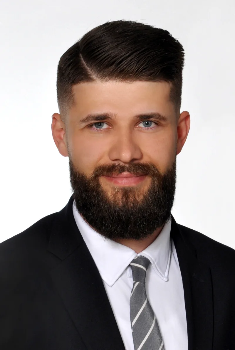 Daniel Niče, DiS.